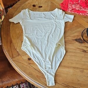 Inlyric Polyester Cream Bodysuit Small Sleeves Snap Crotch Size SM